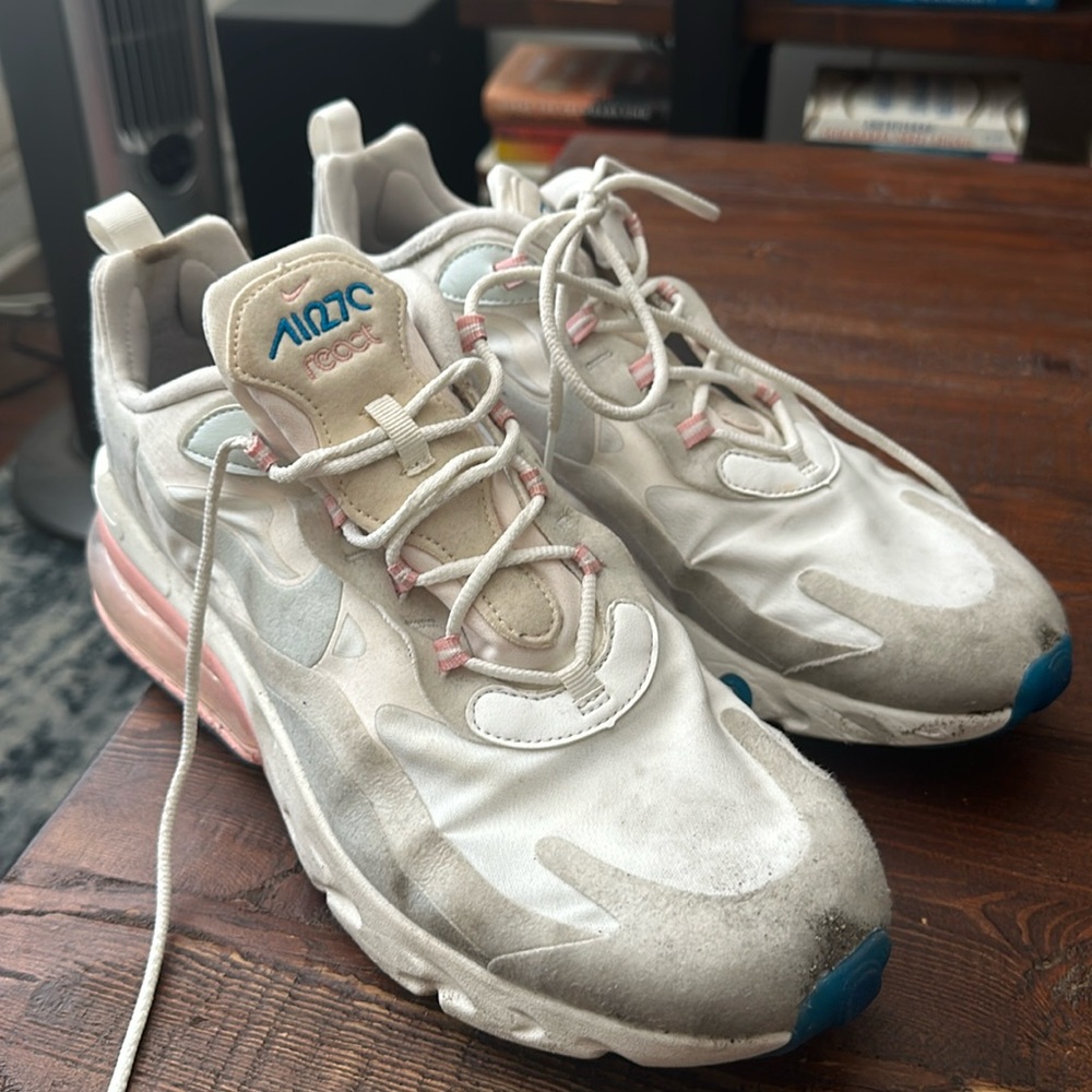 Men’s Nike sneakers size 11